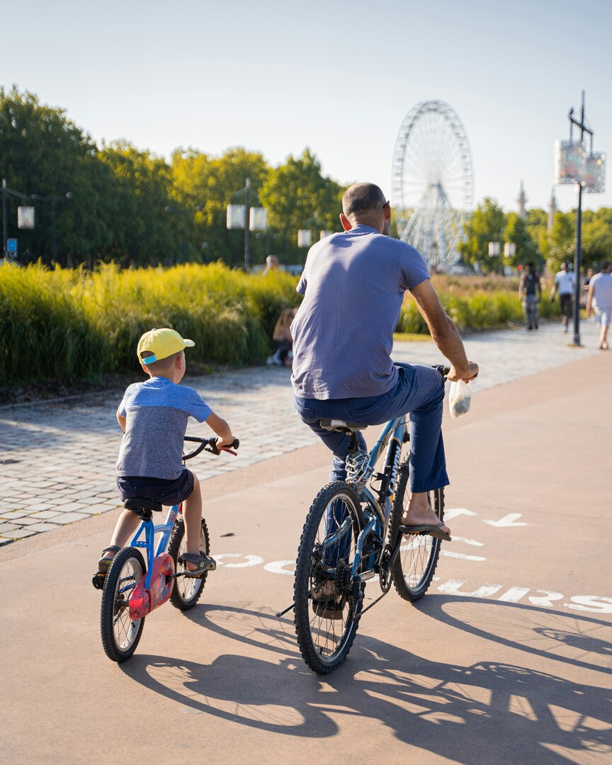 paseo familiar en bicicleta por lyon